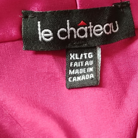 NWOT Le Château ruched sleeveless blouse - Picture 8 of 10